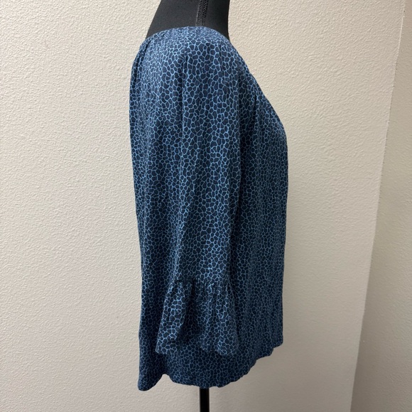 Michael Kors Blue Pebble Print Ruffle Sleeve Blouse Casual Boho Chic Top L - Picture 6 of 9